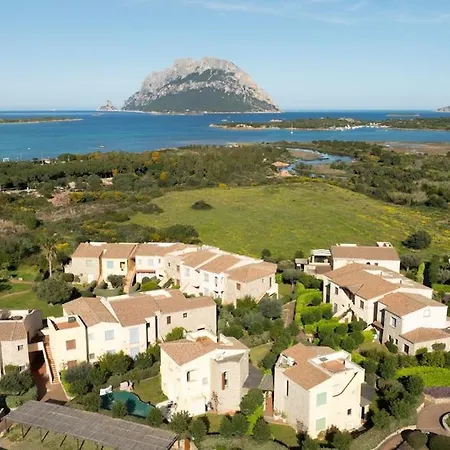 With Pool Overlooking Tavolara - * Porto San Paolo (Sardinia)