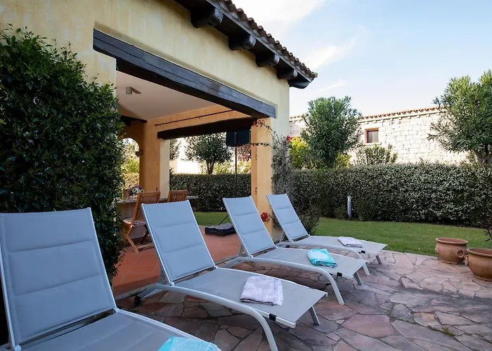 Βίλα With Pool Overlooking Tavolara -