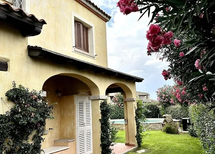Βίλα With Pool Overlooking Tavolara - *